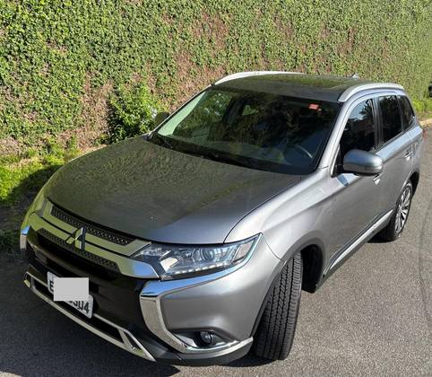 MITSUBISHI OUTLANDER 2.0 MIVEC GASOLINA HPE AUTOMÁTICO